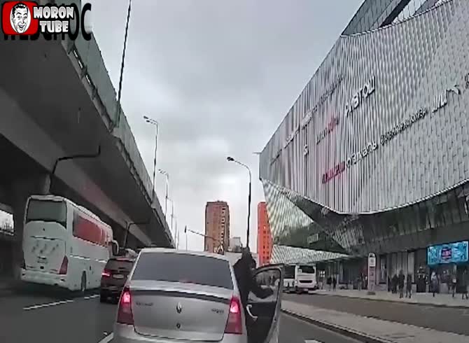 Video: A pedestrian in Moscow who was struck by a Lexus at full speed has shattered bones but is still alive